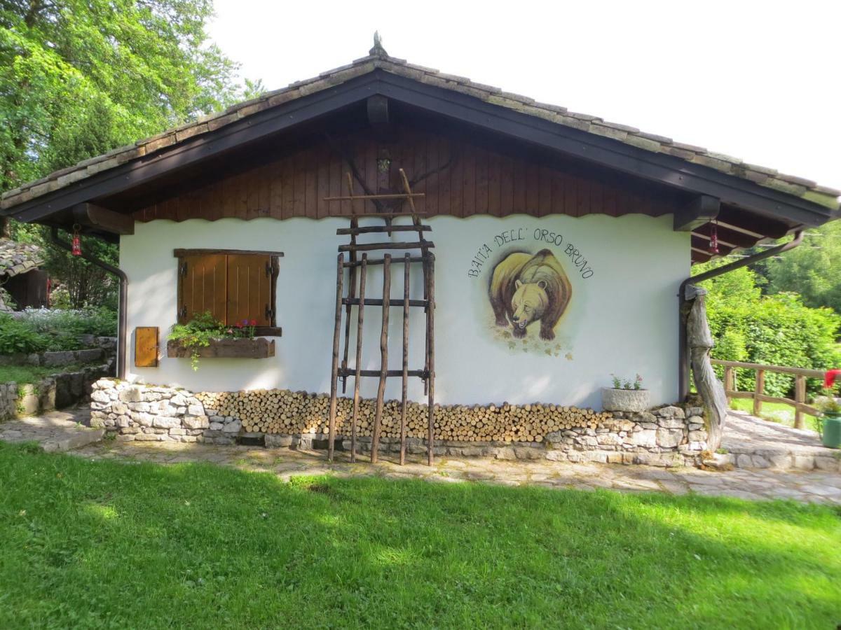 Baita Tana Da L'Ors Forgaria nel Friuli Exterior foto